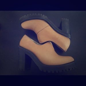 Dr. Martens size 10 high heeled oxfords